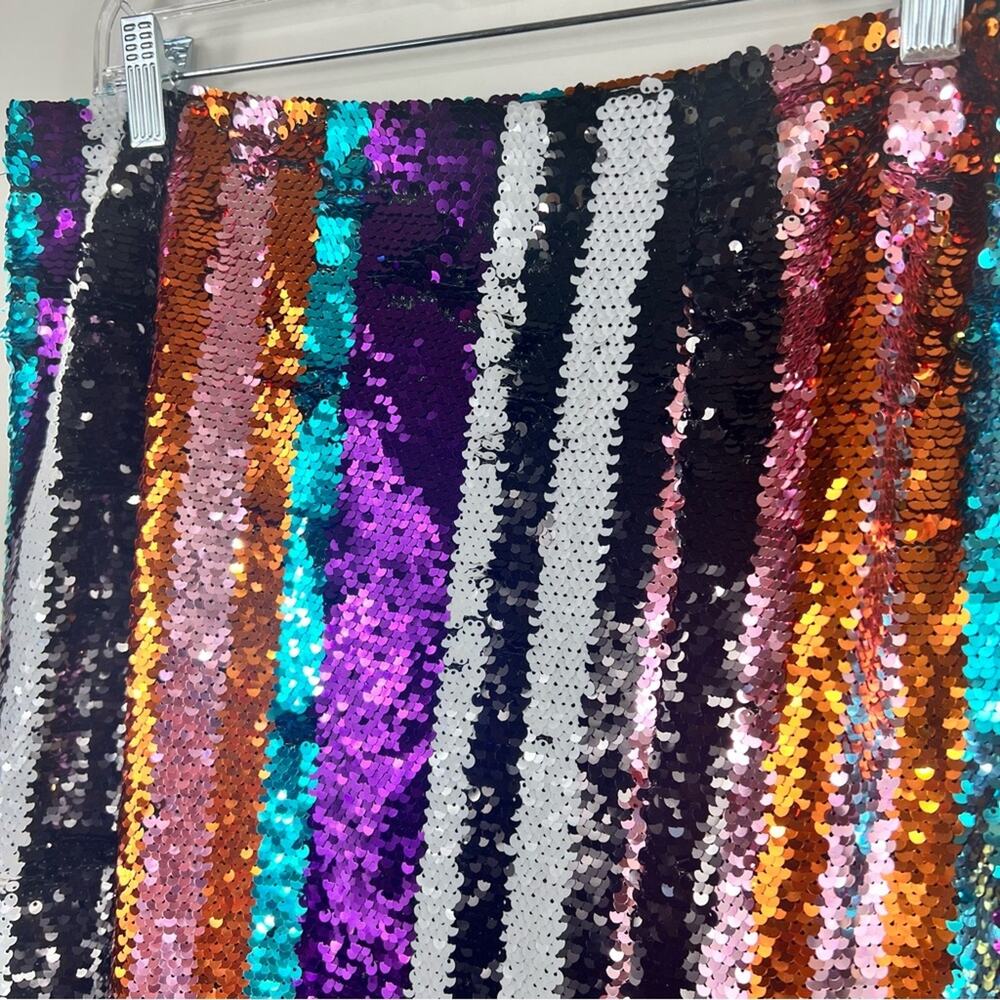 Gracia Vibrant Sequin Striped Pencil Skirt - Picture 4 of 12